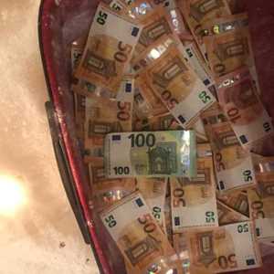 Comment faire devenir riche valise magique +229 60 66 37 82 WhatsApp, un expert en débarras à Le Moule