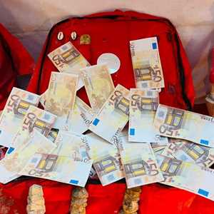 Comment faire devenir riche valise magique +229 60 66 37 82 WhatsApp, un artisan à Bagneux